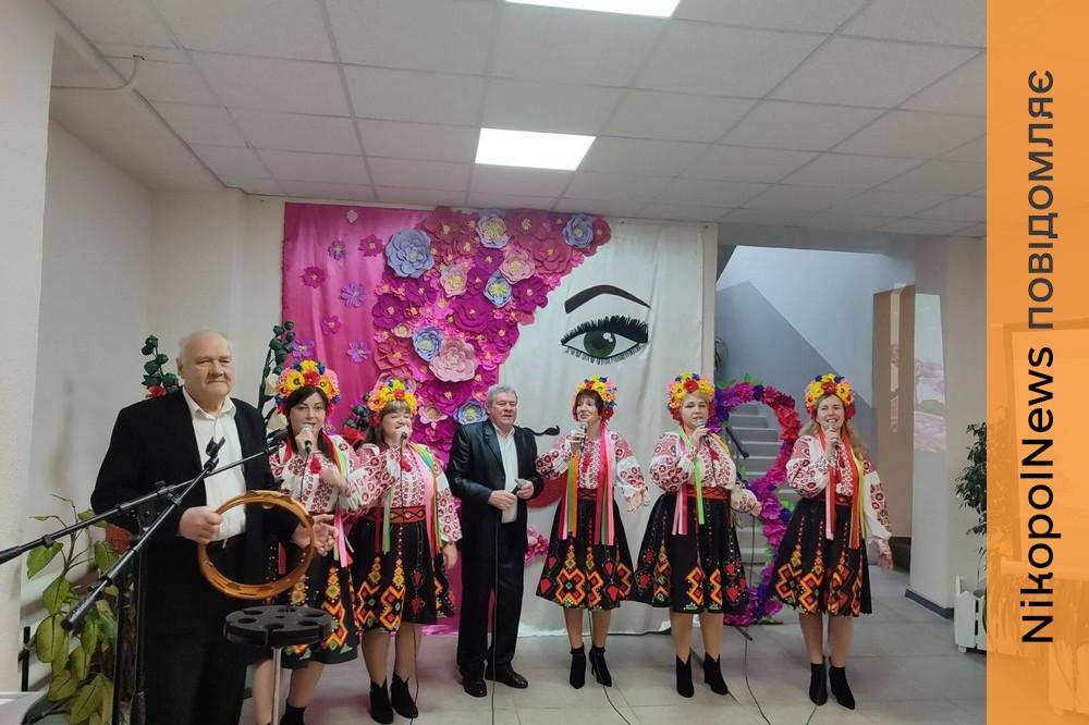 У громаді на Нікопольщині привітали жінок зі святом (фото) 1 На Нікопольщині 6