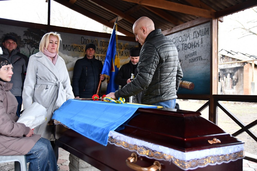 Нікополь сьогодні провів в останню путь полеглого Захисника 3 Нікополь сьогодні провів в останню путь полеглого Захисника 3