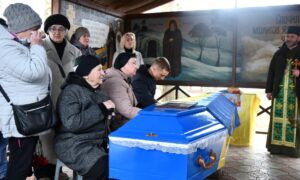 Нікополь сьогодні провів в останню путь полеглого Захисника 2
