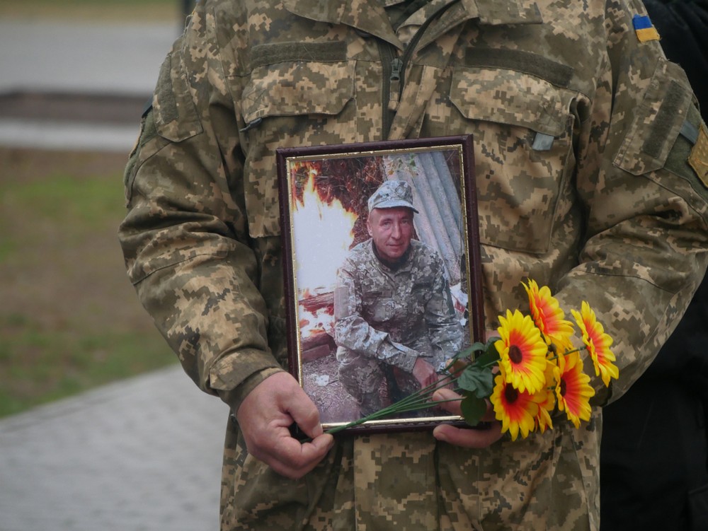 Вбиті росією мешканці Нікопольщини. Захисник з Покрова Віталій Івлєв загинув 6 березня 2023 року. Тож сьогодні треті роковини його смерті, і ми вшановуємо пам’ять Героя.