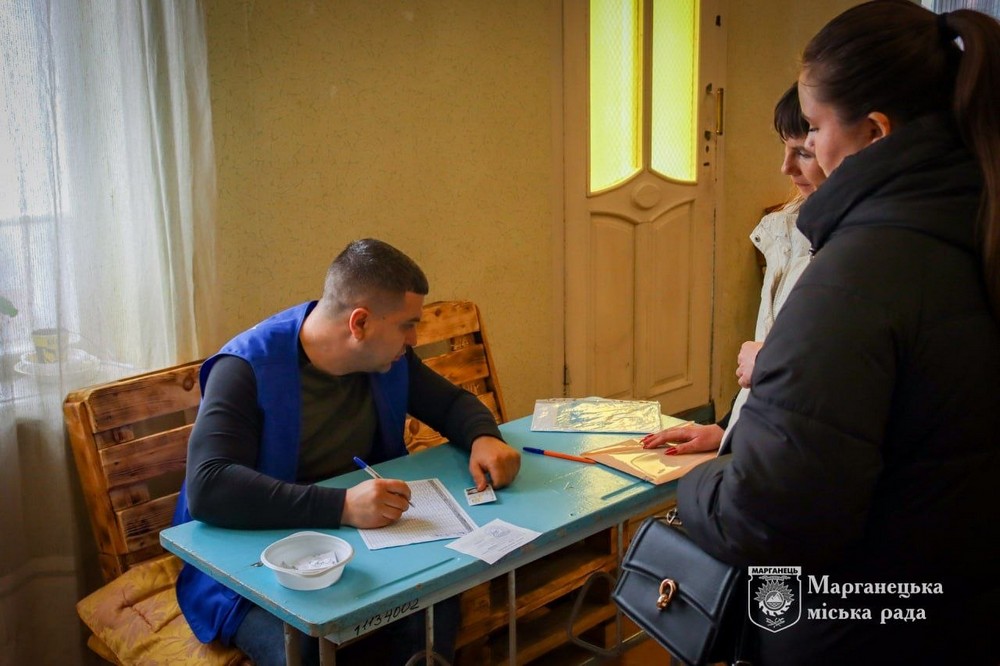 Родини з дітьми Марганецької громади отримали понад 1200 гігієнічних наборів від ЮНІСЕФ 8 Родини з дітьми Марганецької громади отримали понад 1200 гігієнічних наборів від ЮНІСЕФ 8