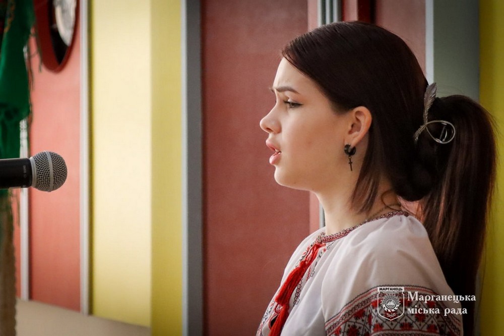  У Марганецькій центральній лікарні привітали жінок зі святом (фото) 7