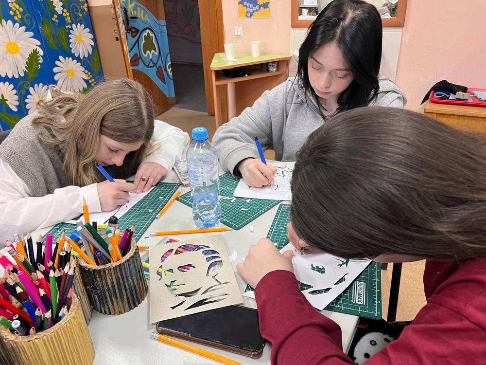 У Нікополі розпочався оздоровчий сезон 2026 року для дітей пільгових категорій (фото) (6) У Нікополі розпочався оздоровчий сезон 2026 року для дітей пільгових категорій (фото) (6)