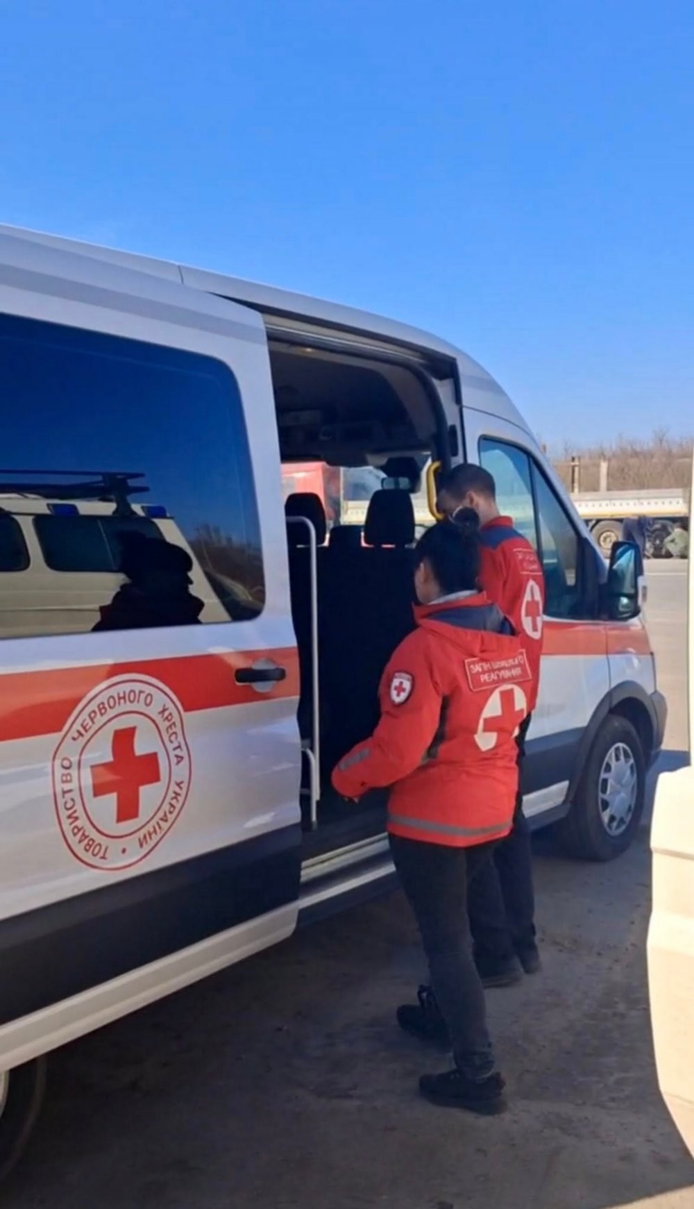 Волонтери Нікополя сьогодні 3