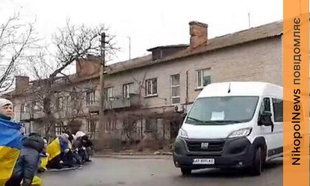 Через довгий час очікування повернувся «на щиті»: Нікопольщина провела в останню путь ще одного Героя (відео)