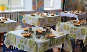 Більше овочів, менше цукру і солі: у школах Нікопольщини впроваджуються сучасні підходи до організації харчування (відео)