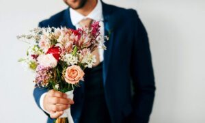 Ціни на квіти у Нікополі напередодні свята весни