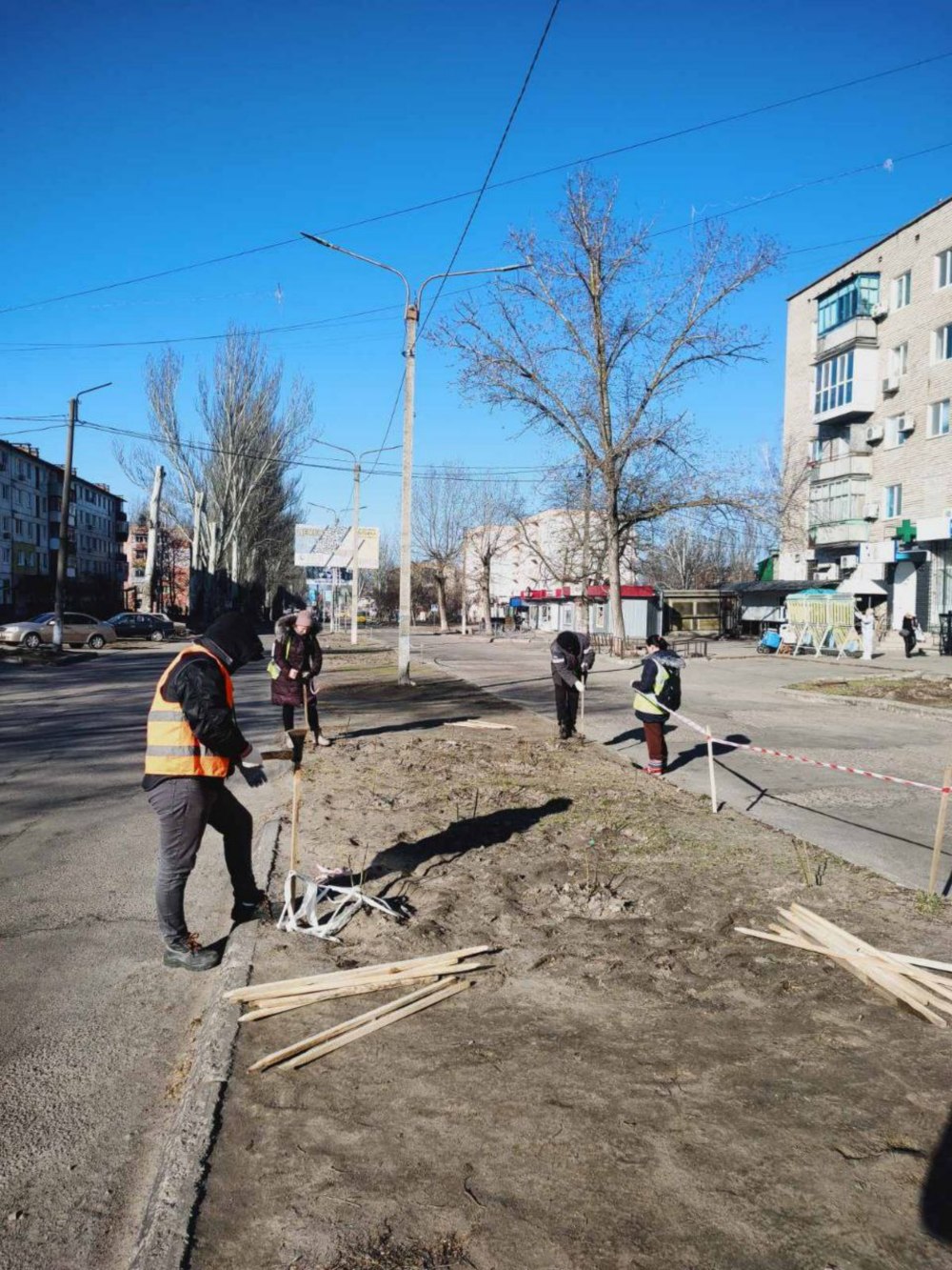 комунальники Марганця 8