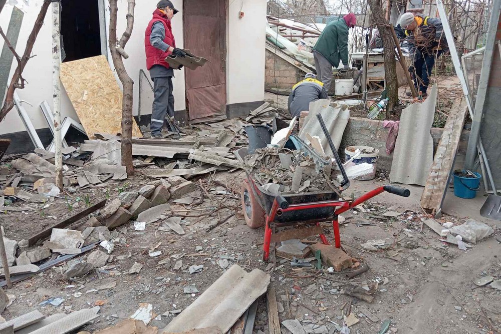 наслідки обстрілів (1) наслідки обстрілів (1)