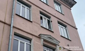 наслідки обстрілів Нікополя та області зафіксували поліцейські 2