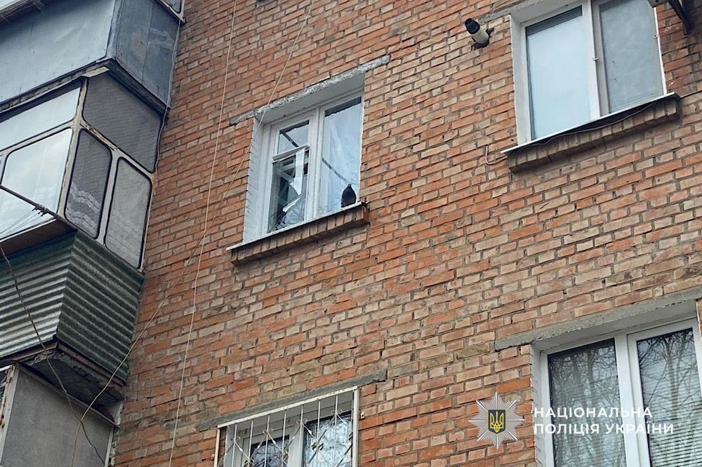 наслідки обстрілів Нікополя та області зафіксували поліцейські 5