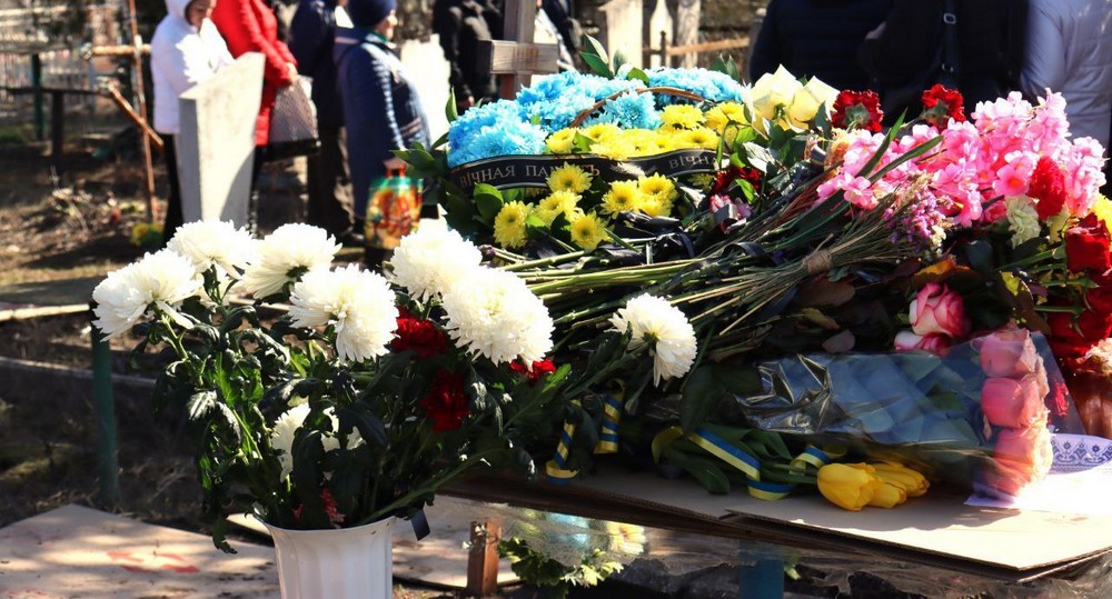 Повернувся «на щиті» після тривалого і болісного очікування: Нікопольщина сьогодні провела в останню путь Героя Повернувся «на щиті» після тривалого і болісного очікування: Нікопольщина сьогодні провела в останню путь Героя