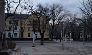 Похмуро і вітряно: погода у Нікополі 22 березня