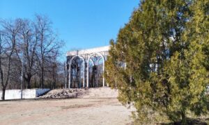 Мінлива хмарність і відносно тепло: погода у Нікополі 8 березня