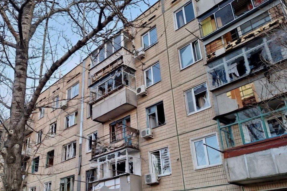 У Нікополі є загиблий і поранена – ворог накрив місто «Градом», також під ударом були Нікопольський, Самарівський і Синельниківський райони (фото)