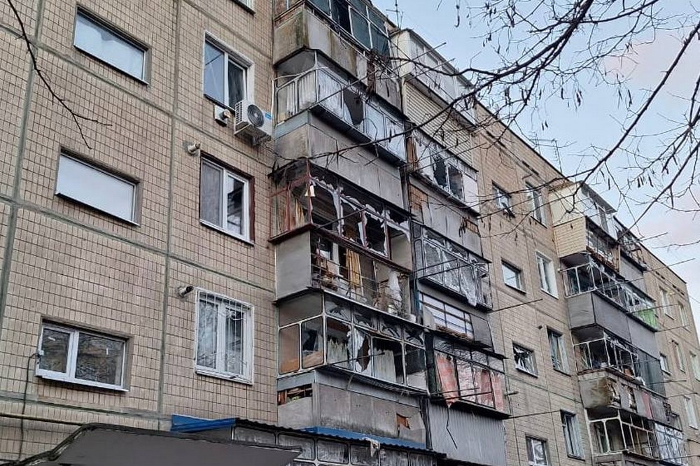 У Нікополі є загиблий і поранена – ворог накрив місто «Градом», також під ударом були Нікопольський, Самарівський і Синельниківський райони (фото)