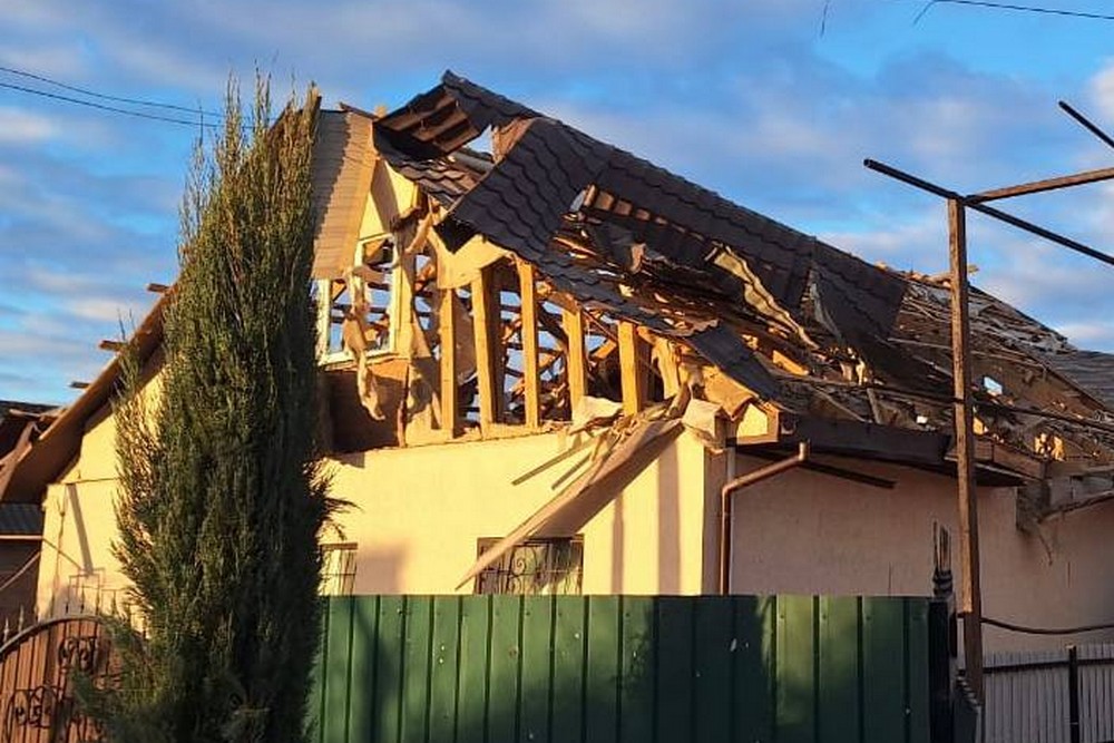 У Нікополі є загиблий і поранена – ворог накрив місто «Градом», також під ударом були Нікопольський, Самарівський і Синельниківський райони (фото)