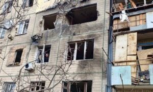 У Нікополі ще одна поранена, побито понад 70 будинків – ворог випустив по місту 40 снарядів з "Граду"