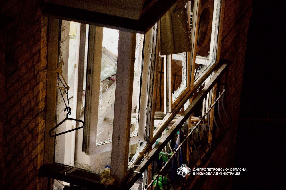 10 поранених і руйнування: ворог масовано атакував Дніпро, вдарив з РСЗВ по Нікопольщині, бив по Синельниківщині (фото)