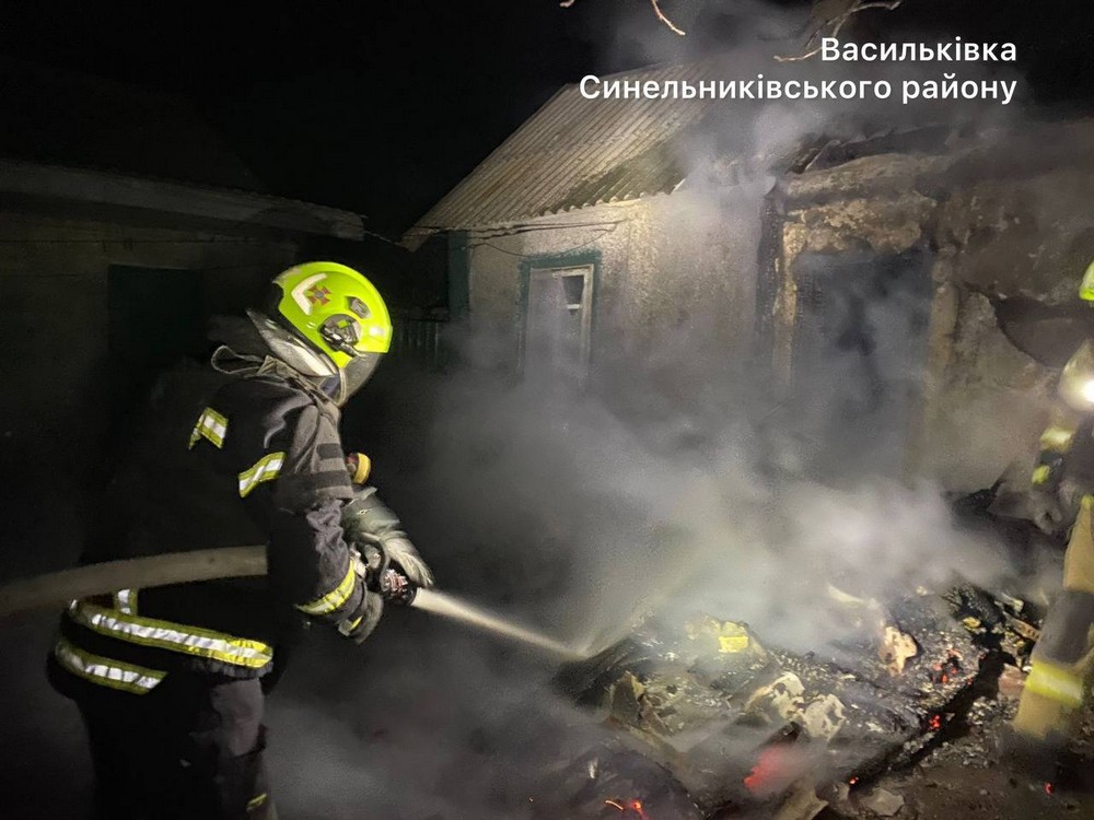 На Нікопольщині є поранена, ворог атакував район РСЗВ, також під ударами була Синельниківщина