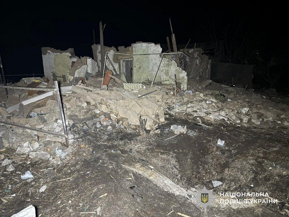 Удари по АЗС на Нікопольщині, поранені у Павлоградському і Синельниківському районах, атака на Криворіжжя – поліція про наслідки ворожого терору за добу