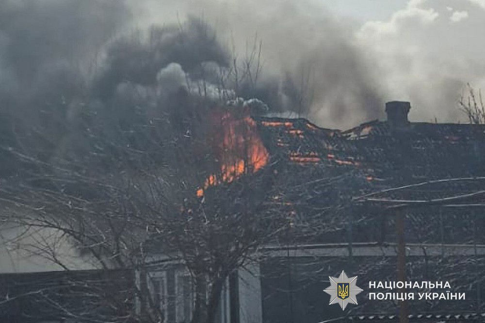 Удари по АЗС на Нікопольщині, поранені у Павлоградському і Синельниківському районах, атака на Криворіжжя – поліція про наслідки ворожого терору за добу