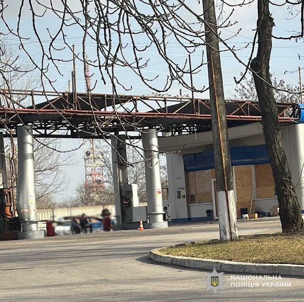 Удари по АЗС на Нікопольщині, поранені у Павлоградському і Синельниківському районах, атака на Криворіжжя – поліція про наслідки ворожого терору за добу