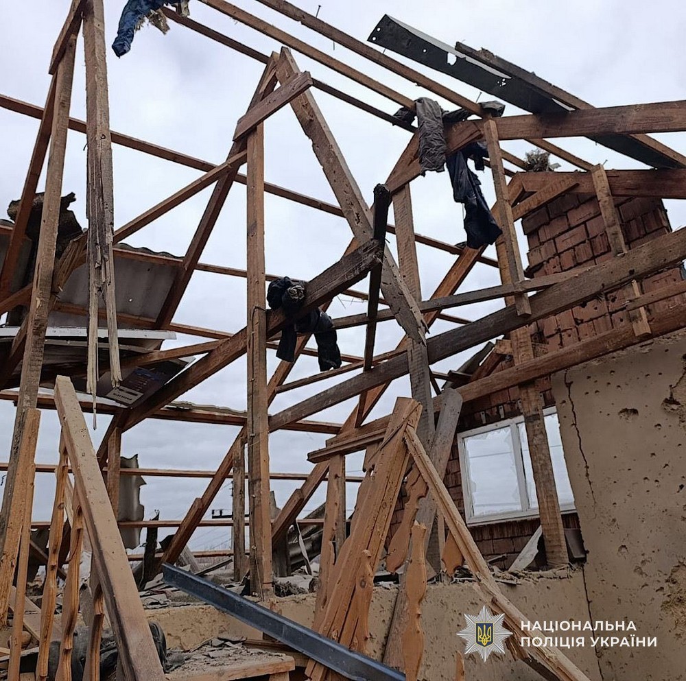 Удари по АЗС на Нікопольщині, поранені у Павлоградському і Синельниківському районах, атака на Криворіжжя – поліція про наслідки ворожого терору за добу