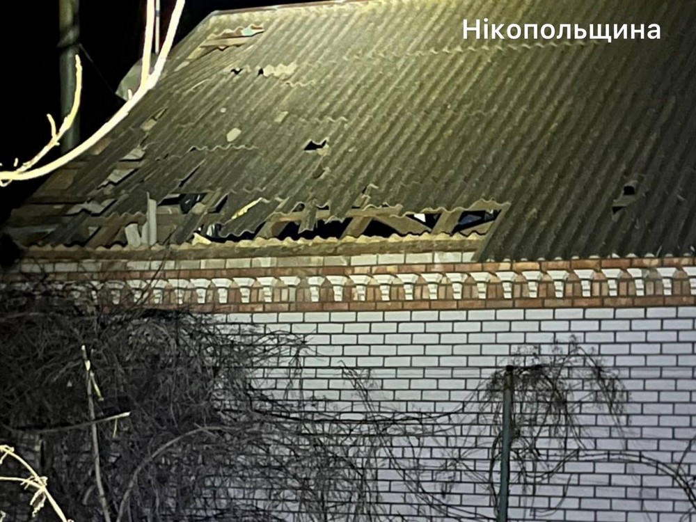 Ворог накрив Нікопольщину з РСЗВ, двоє поранених на Синельниківщині: як пройшла ніч 20 березня у Дніпропетровській області