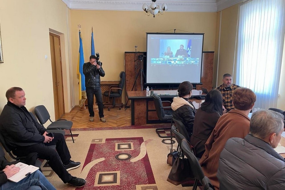 Перший заступник начальника ДніпроОВА Євген Ситниченко відвідав Нікопольщину. Перший заступник начальника ДніпроОВА Євген Ситниченко відвідав Нікопольщину.