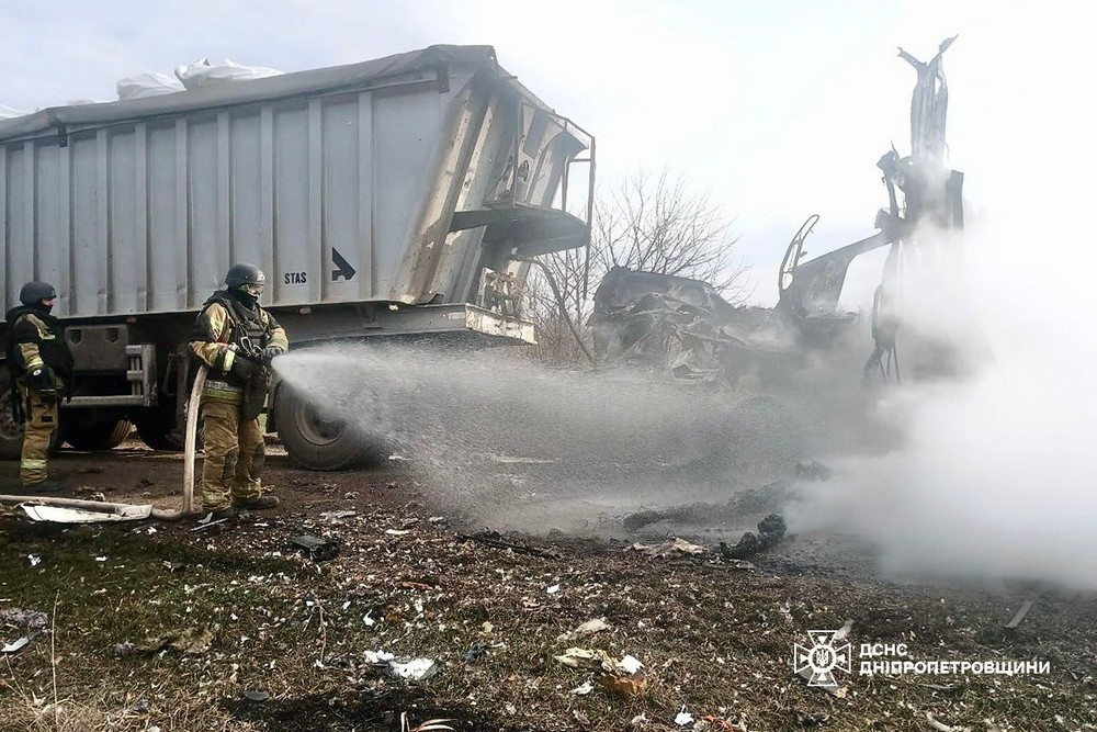 Фото наслідків ворожих атак Фото наслідків ворожих атак