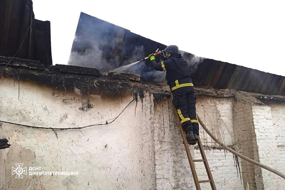 Фото наслідків ворожих атак Фото наслідків ворожих атак