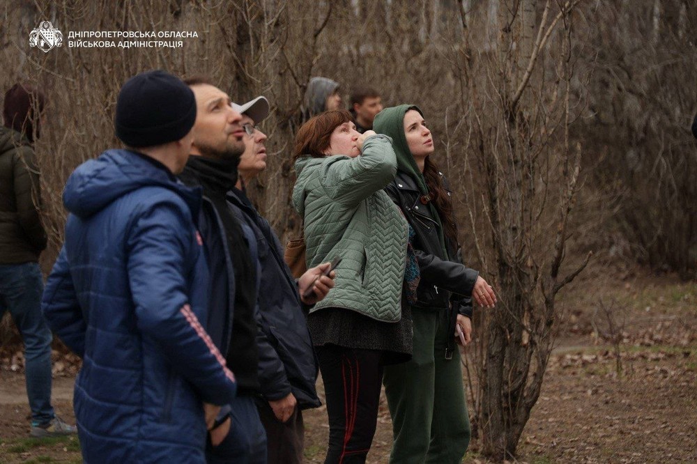 Ворог вдарив по багатоповерхівці у Дніпрі 24 березня: є поранені - все, що відомо (фото, відео)