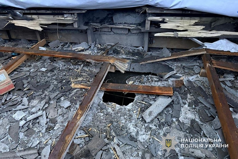 Поранені у Нікополі, Дніпрі і Кам’янському районі: поліція показала наслідки ворожих ударів по Дніпропетровщині Поранені у Нікополі, Дніпрі і Кам’янському районі: поліція показала наслідки ворожих ударів по Дніпропетровщині