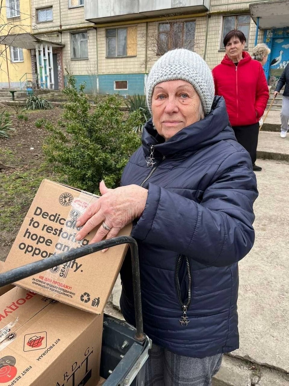 Гуманітарна допомога у Марганці на цьому тижні: мешканці отримали 4500 продуктових наборів (фото) Гуманітарна допомога у Марганці на цьому тижні: мешканці отримали 4500 продуктових наборів (фото)