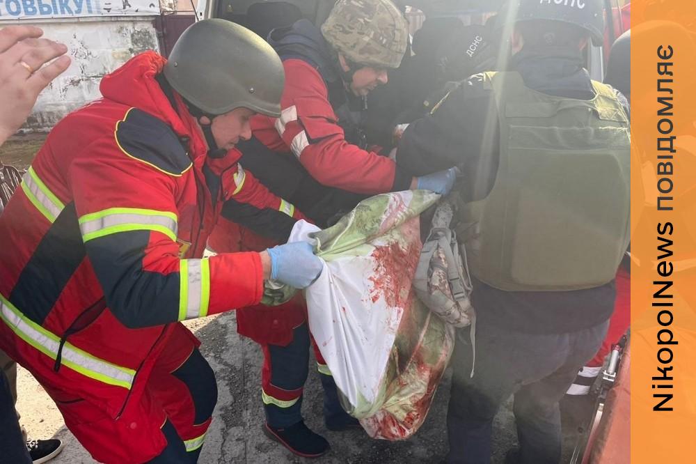 У Нікополі четверо поранених, серед них дитина, побито перукарню, магазини, багатоповерхівки, також постраждалий є на Синельниківщині, під ударом було і Криворіжжя (фото) 1 У Нікополі четверо поранених, серед них дитина, побито перукарню, магазини, багатоповерхівки, також постраждалий є на Синельниківщині, під ударом було і Криворіжжя (фото)