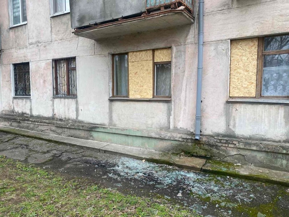 У Марганці знову атаковано кладовище: розбито близько 20 пам’ятників (фото)