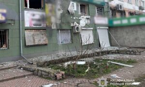 Ворог вдарив по центру Нікополя і перехрестю, поранивши людей, на Синельниківщині поранено чоловіка – поліція (фото)