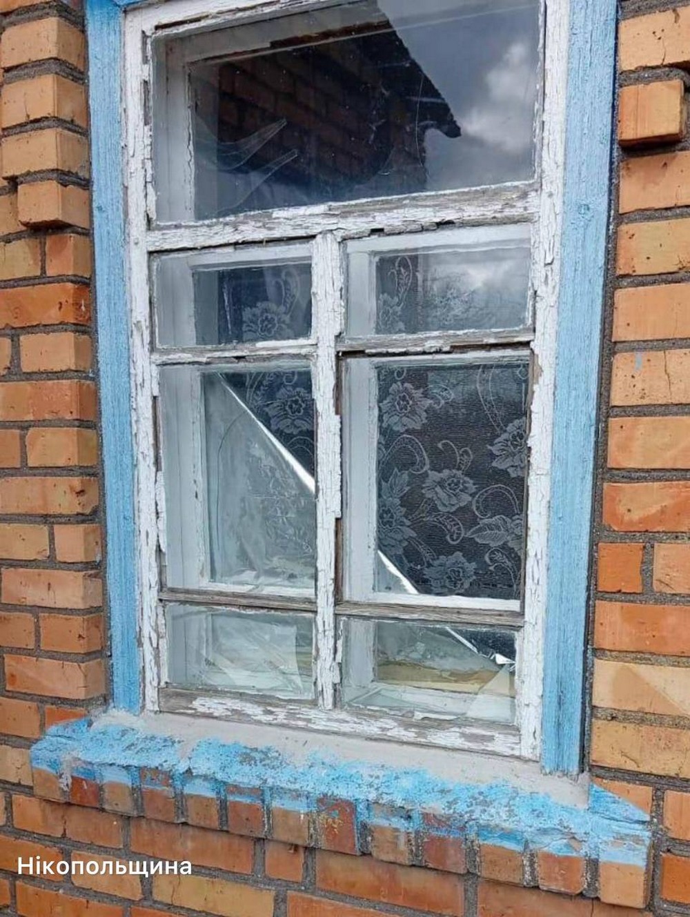 Нікополь від вогнем з вечора до ранку, ворог атакував також громади району, Криворіжжя, Синельниківщину і Дніпровський район Нікополь від вогнем з вечора до ранку, ворог атакував також громади району, Криворіжжя, Синельниківщину і Дніпровський район