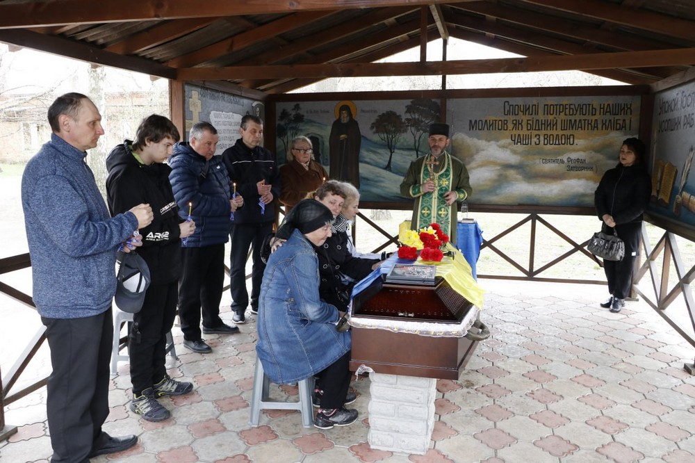 Нікополь сьогодні провів в останню путь Захисника Нікополь сьогодні провів в останню путь Захисника