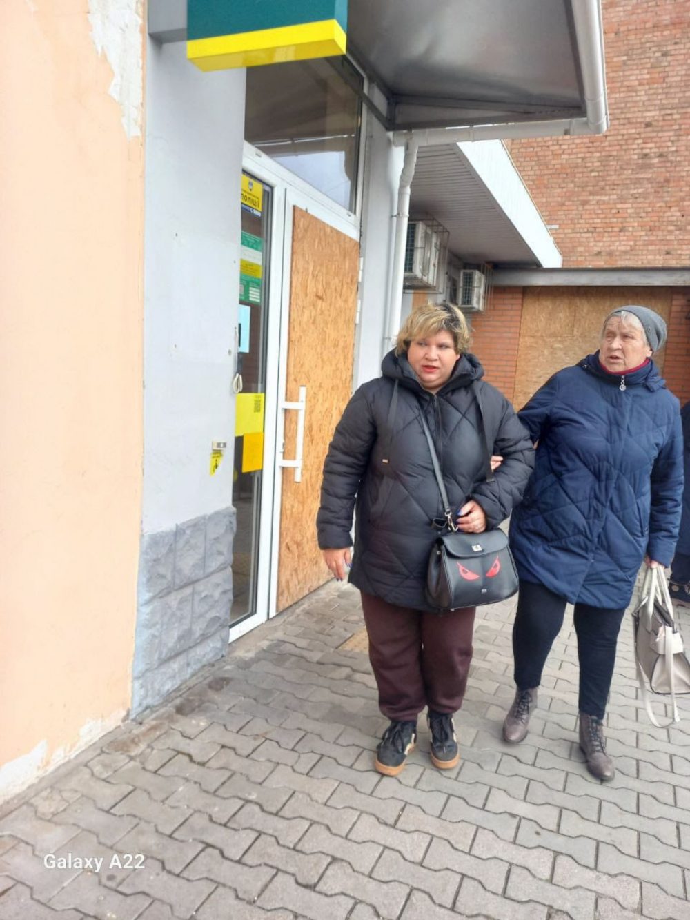 у Нікополі 6 у Нікополі 6