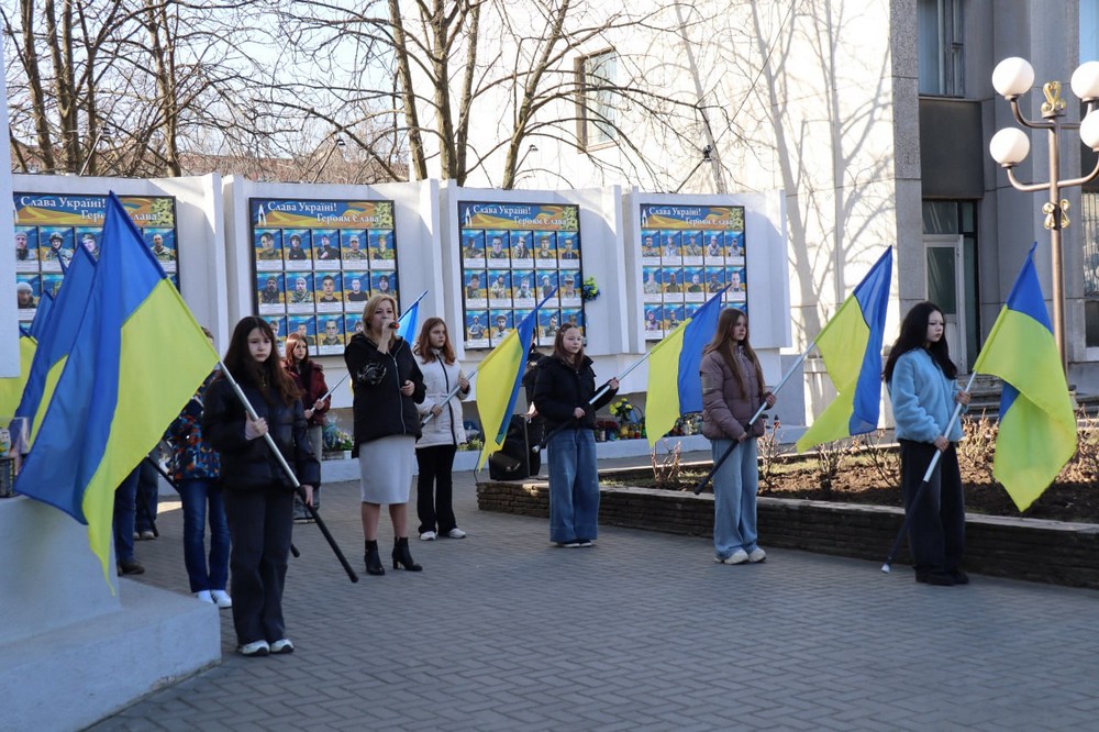 у Покрові 16