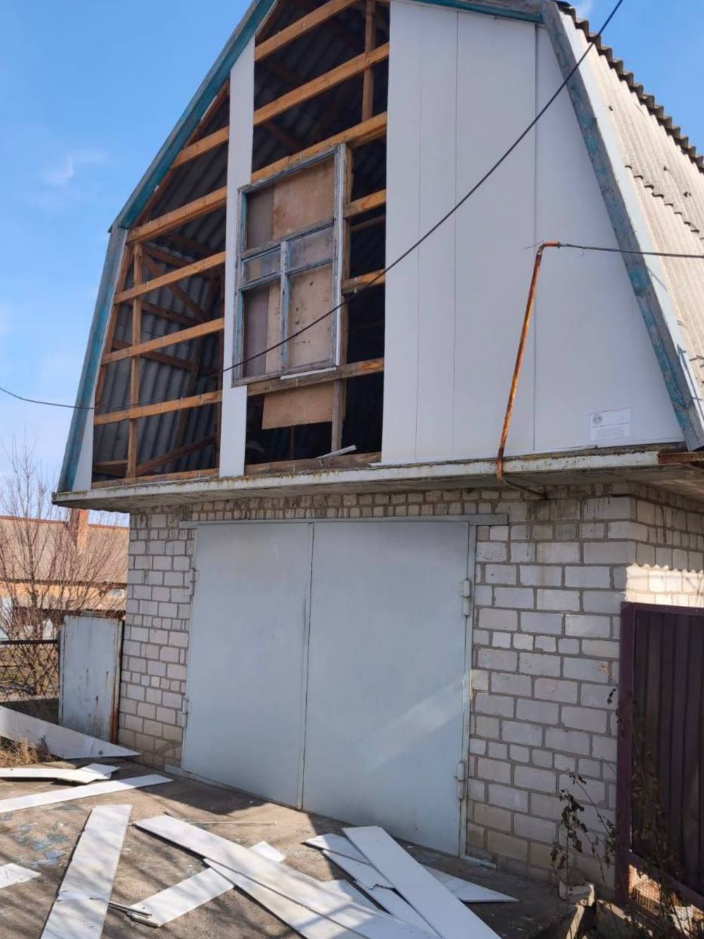 ворог атакував Нікополь та район 8