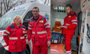 Дві бригади медиків рятували поранену на Нікопольщині родину під загрозою повторного удару