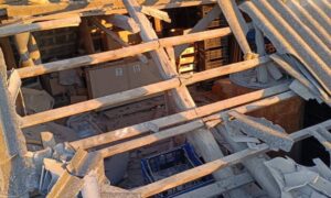 Нікопольщина під ударом РСЗВ та дронів – побито магазин, пошту, пожежне депо, також під обстрілами були Криворіжжя і Синельниківщина (фото)