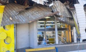 «Дуже прошу усіх мешканців утриматися від поїздок»: кривавий обстріл Нікополя 6 квітня прокоментував Микола Лукашук