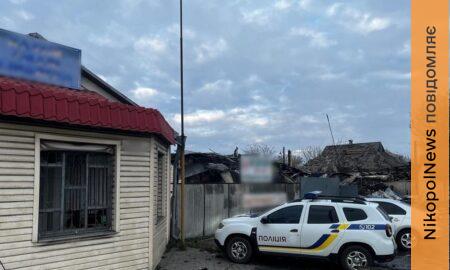 БпЛА влучив у багатоповерхівку в Нікополі і поранив жінку, інший дрон переслідував і поранив поліцейських, також під ударом ворога були район, Павлоград і Синельниківщина (фото)