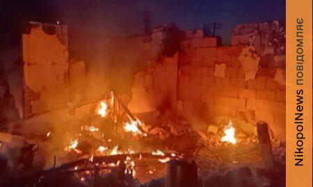 Ворог накрив Нікополь «Градом», є поранений у Марганці, під ударами були також Криворіжжя і Синельниківщина (фото)