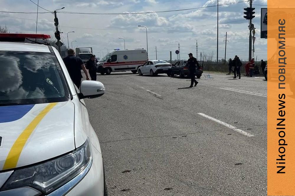 Загиблі і десятки поранених, люди перебували у автівках: жахливі наслідки ворожої атаки на Дніпро 14 квітня 1 Загиблі і десятки поранених, люди перебували у автівках: жахливі наслідки ворожої атаки на Дніпро 14 квітня