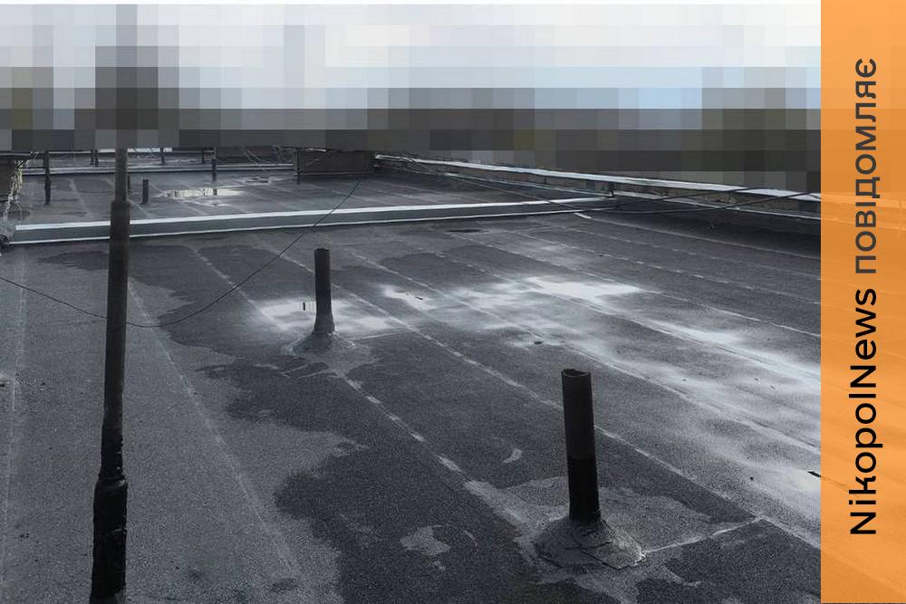 Останнім часом у Нікополі часто від обстрілів страждають багатоповерхівки: триває відновлення понівеченого житла